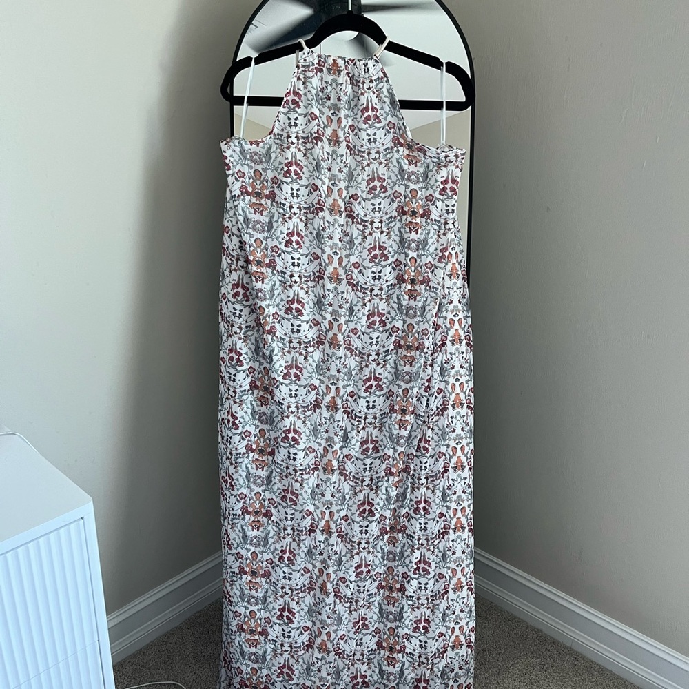 Floral Halter Neck Maxi Dress - White & Pink - Picture 2 of 6